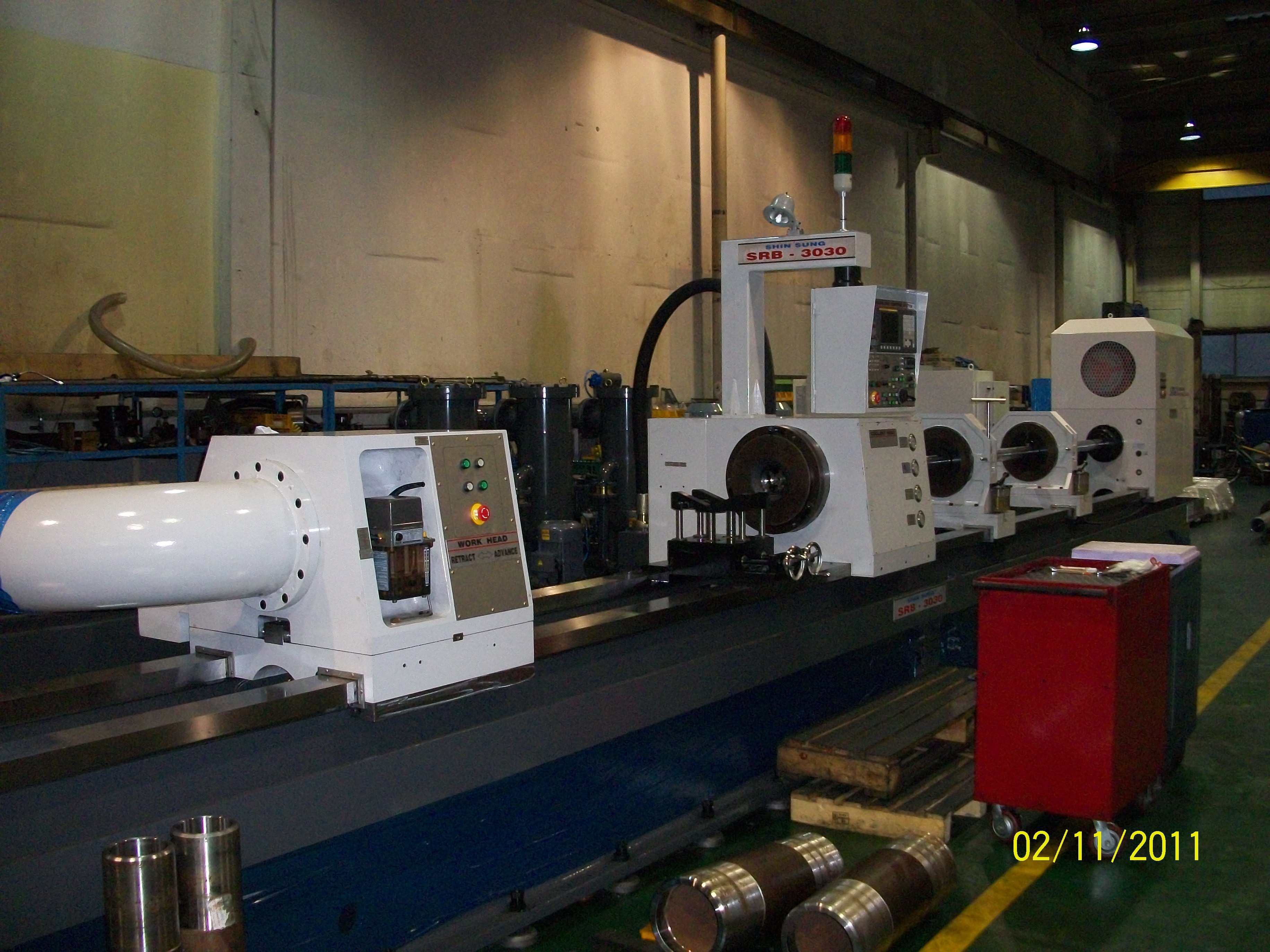 庆祝江山重工300*3000刮削辊光机安装调试圆满完成